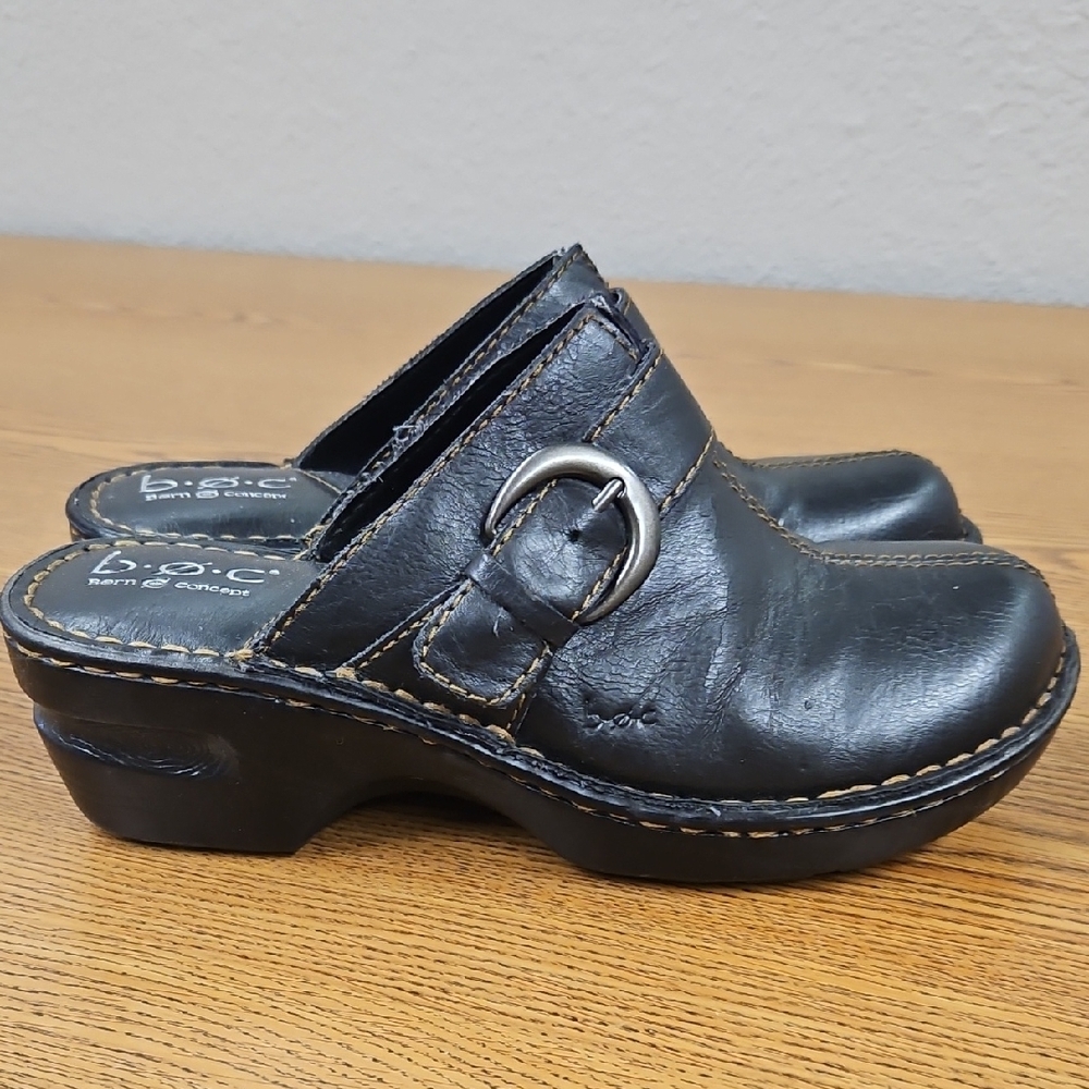 Black Leather Slip-On‎ Clogs with Buckle - Picture 3 of 5